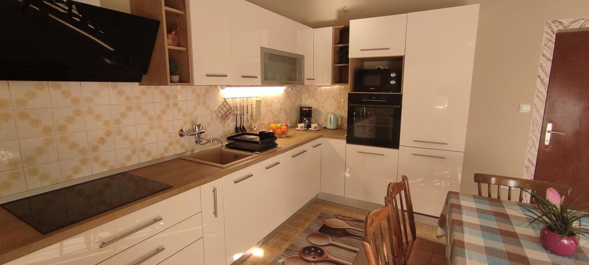 Apartmani Mila A1 & A2 & 3 Трогир Екстериор снимка