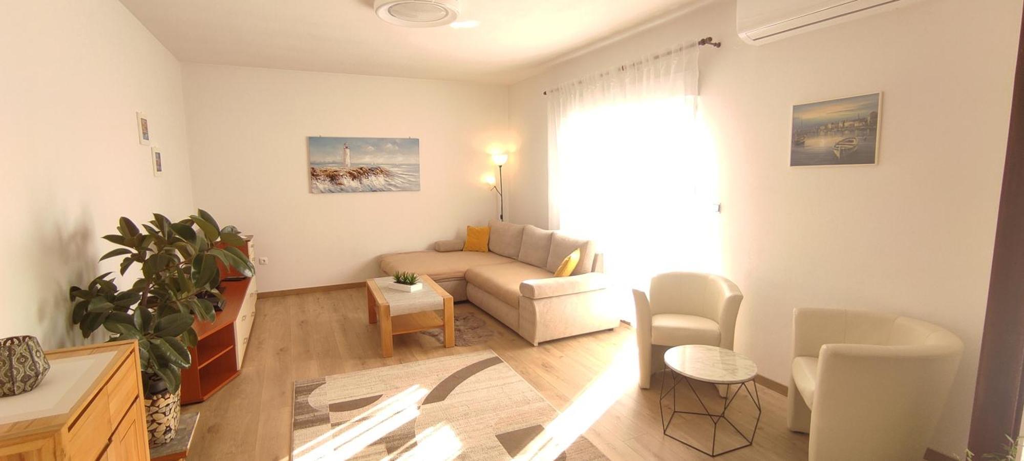 Apartmani Mila A1 & A2 & 3 Трогир Екстериор снимка